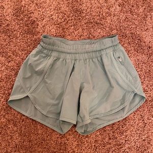 Lululemon tracker shorts